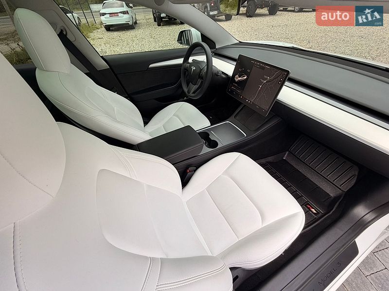Седан Tesla Model 3 2023 в Яремче фото 28 Седан Tesla Model 3 2023 в Яремче