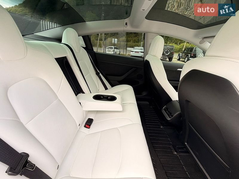 Седан Tesla Model 3 2023 в Яремче фото 31 Седан Tesla Model 3 2023 в Яремче