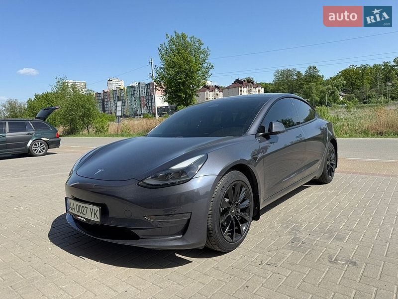 Tesla Model 3 2021