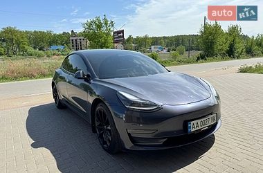 Седан Tesla Model 3 2021 в Ірпені
