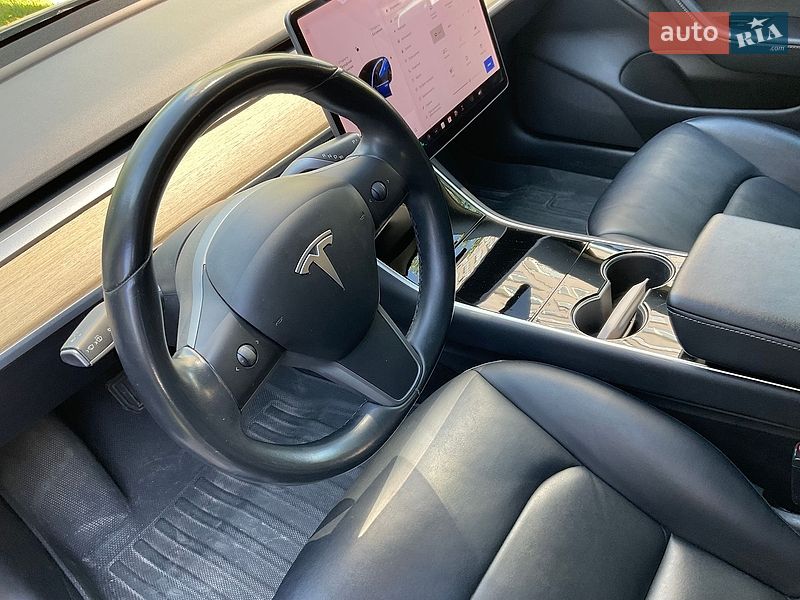 Седан Tesla Model 3 2019 в Києві фото 18 Седан Tesla Model 3 2019 в Києві