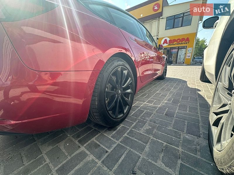 Седан Tesla Model 3 2018 в Киеве фото 7 Седан Tesla Model 3 2018 в Киеве