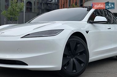 Седан Tesla Model 3 2024 в Киеве