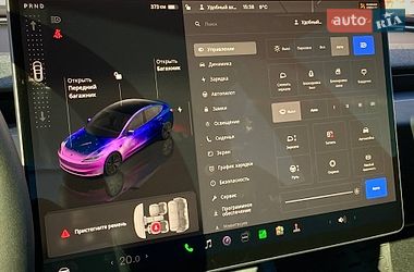 Седан Tesla Model 3 2024 в Киеве