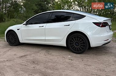 Седан Tesla Model 3 2020 в Черкассах
