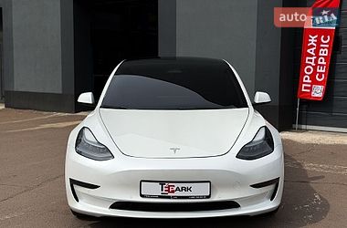 Седан Tesla Model 3 2022 в Києві