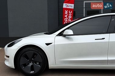 Седан Tesla Model 3 2022 в Києві