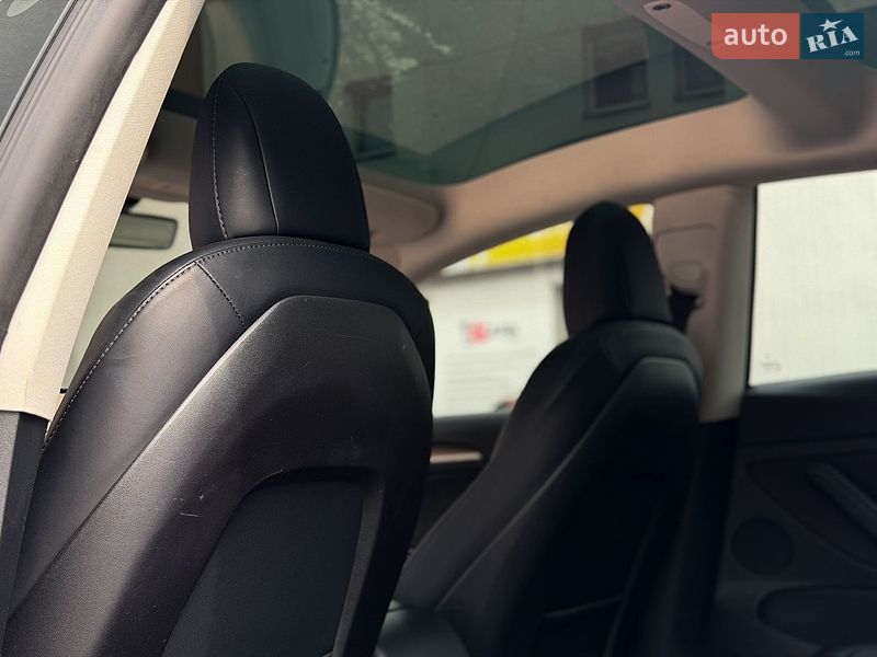 Седан Tesla Model 3 2022 в Києві
