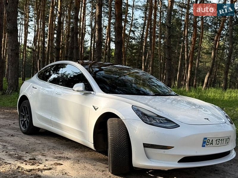 Tesla Model 3 2018