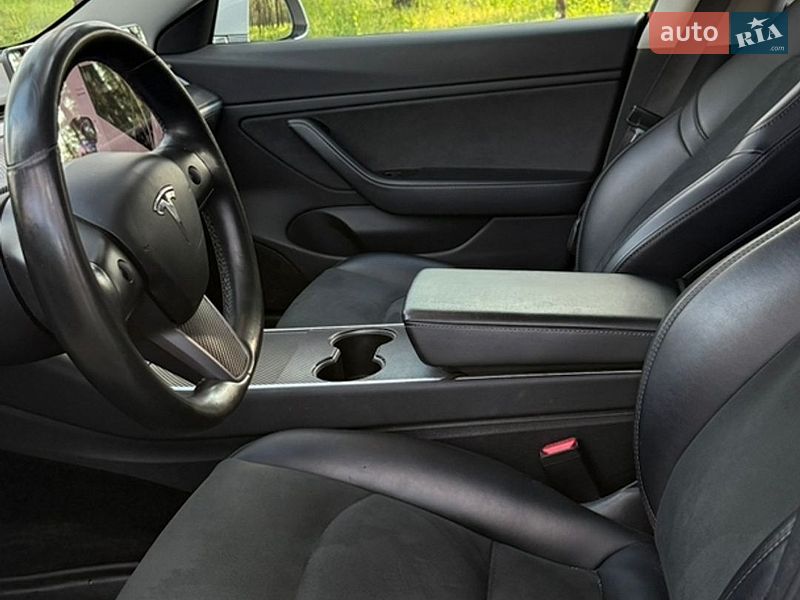 Седан Tesla Model 3 2018 в Кропивницком фото 15 Седан Tesla Model 3 2018 в Кропивницком