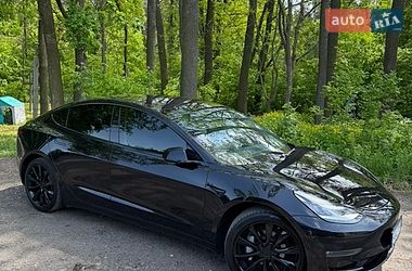 Седан Tesla Model 3 2018 в Киеве