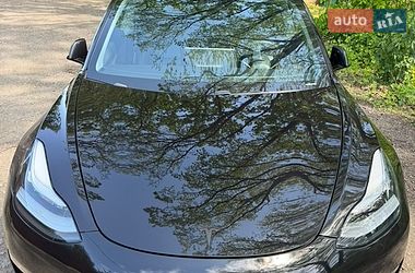 Седан Tesla Model 3 2018 в Киеве