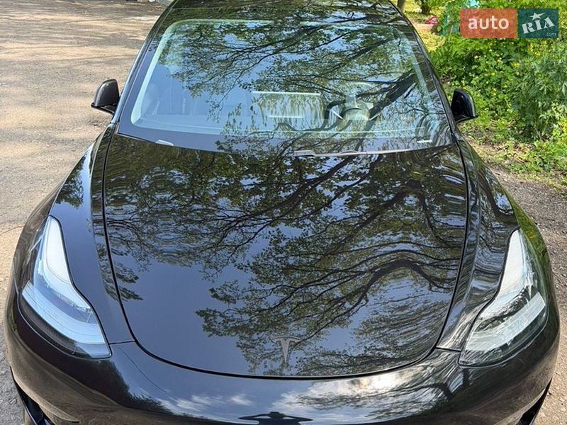 Седан Tesla Model 3 2018 в Киеве
