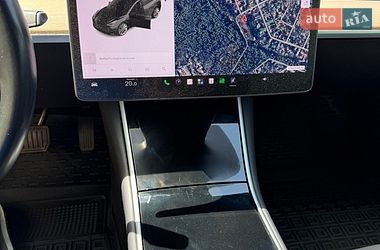 Седан Tesla Model 3 2018 в Киеве