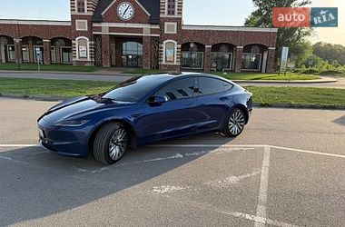Седан Tesla Model 3 2023 в Киеве