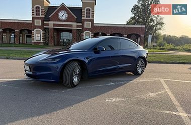 Седан Tesla Model 3 2023 в Киеве