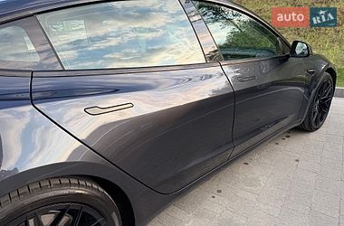 Седан Tesla Model 3 2024 в Львові