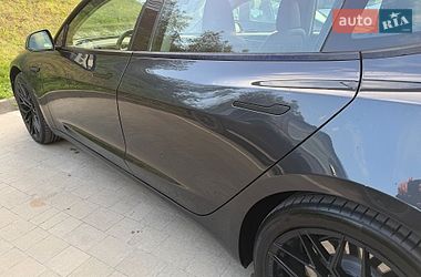 Седан Tesla Model 3 2024 в Львові