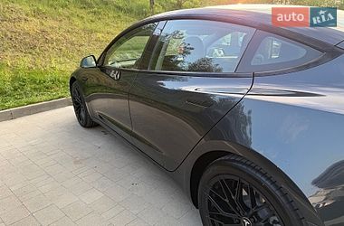 Седан Tesla Model 3 2024 в Львові