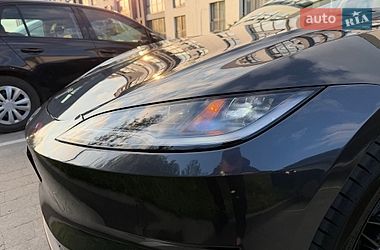 Седан Tesla Model 3 2024 в Львові