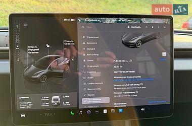Седан Tesla Model 3 2024 в Львові