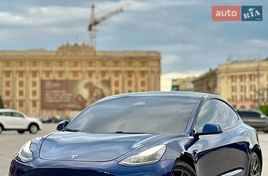 Седан Tesla Model 3 2021 в Харкові