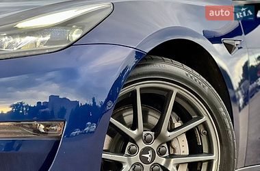 Седан Tesla Model 3 2021 в Харкові