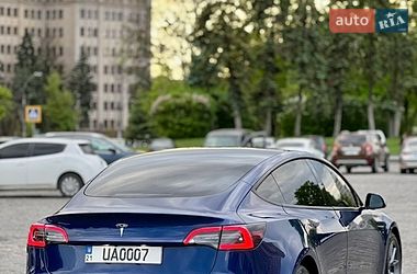 Седан Tesla Model 3 2021 в Харкові