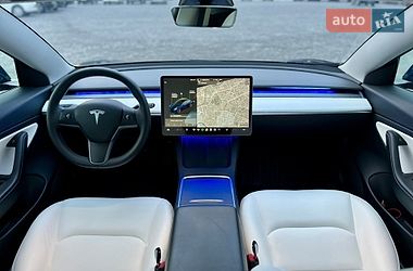 Седан Tesla Model 3 2021 в Харкові