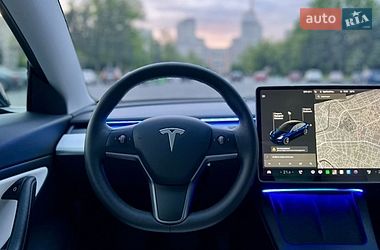 Седан Tesla Model 3 2021 в Харкові
