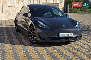 Седан Tesla Model 3 2018 в Одессе