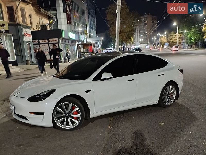 Седан Tesla Model 3 2022 в Кривому Розі фото 29 Седан Tesla Model 3 2022 в Кривому Розі