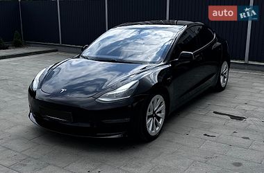 Седан Tesla Model 3 2021 в Самборе