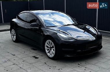 Седан Tesla Model 3 2021 в Самборе