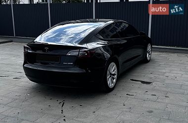 Седан Tesla Model 3 2021 в Самборе