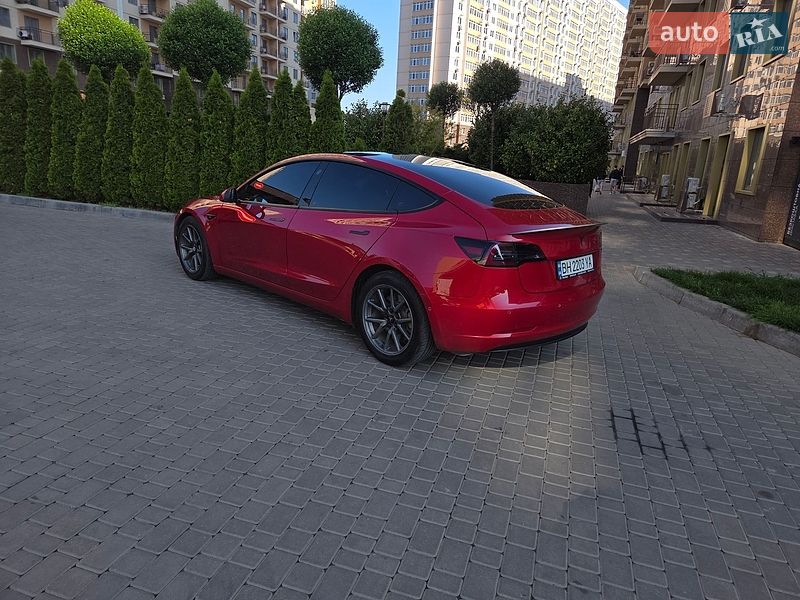 Седан Tesla Model 3 2019 в Одессе