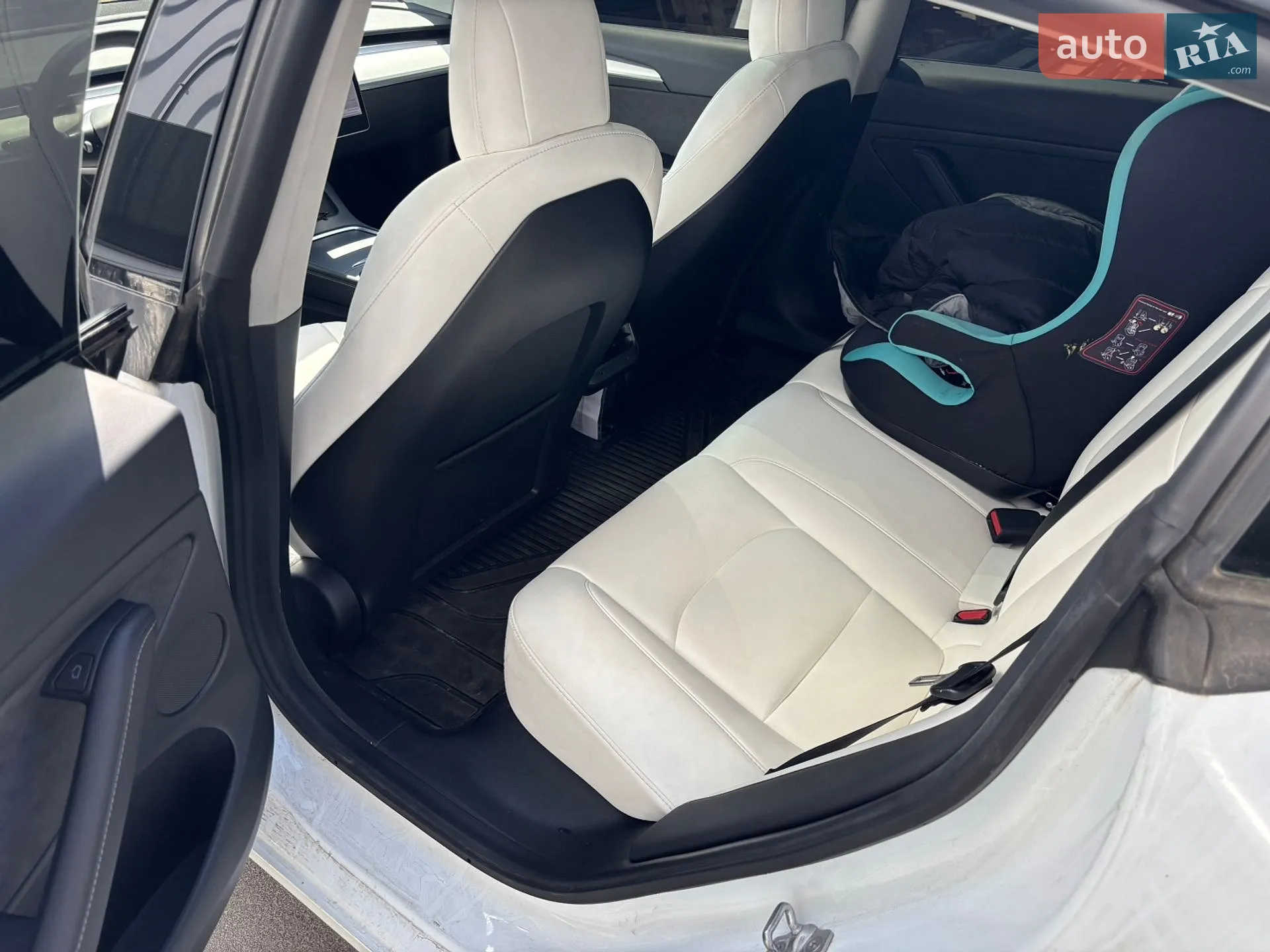 2021 Tesla Model 3 - мініатюра 10