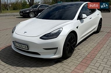 Седан Tesla Model 3 2021 в Золочеве