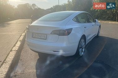 Седан Tesla Model 3 2019 в Чернигове