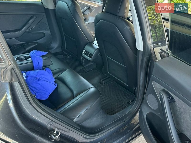 Седан Tesla Model 3 2021 в Кривому Розі фото 6 Седан Tesla Model 3 2021 в Кривому Розі
