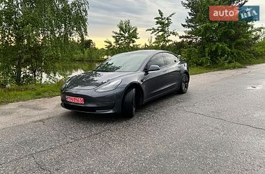 Седан Tesla Model 3 2021 в Калиновке