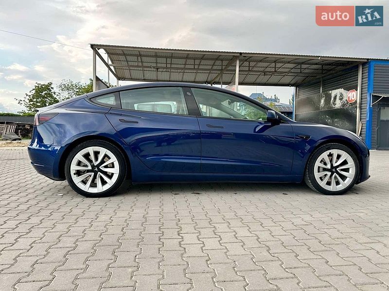 Седан Tesla Model 3 2021 в Кам'янець-Подільському