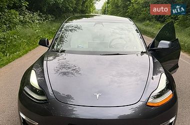 Седан Tesla Model 3 2022 в Кривом Озере Седан Tesla Model 3 2022 в Кривом Озере