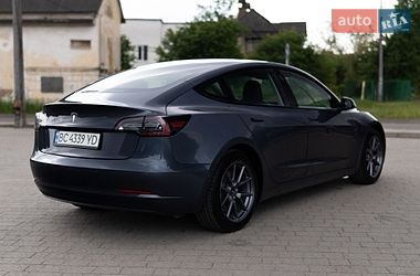 Седан Tesla Model 3 2022 в Дрогобыче