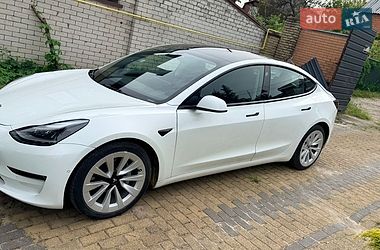 Седан Tesla Model 3 2022 в Дніпрі