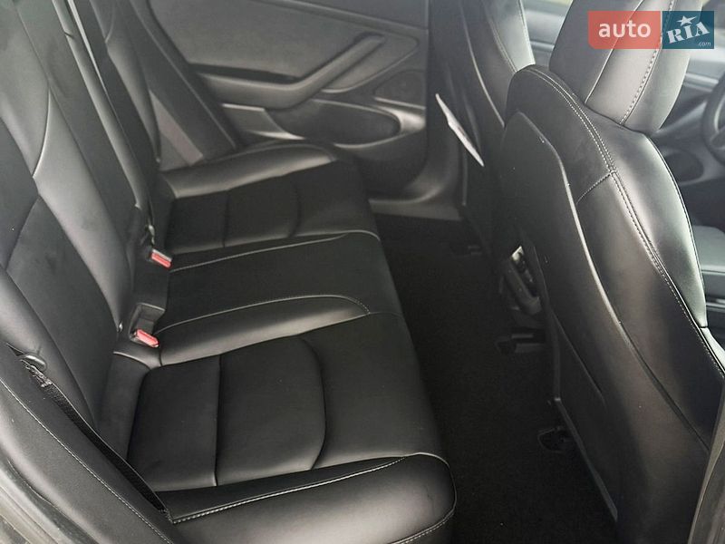Седан Tesla Model 3 2020 в Одессе