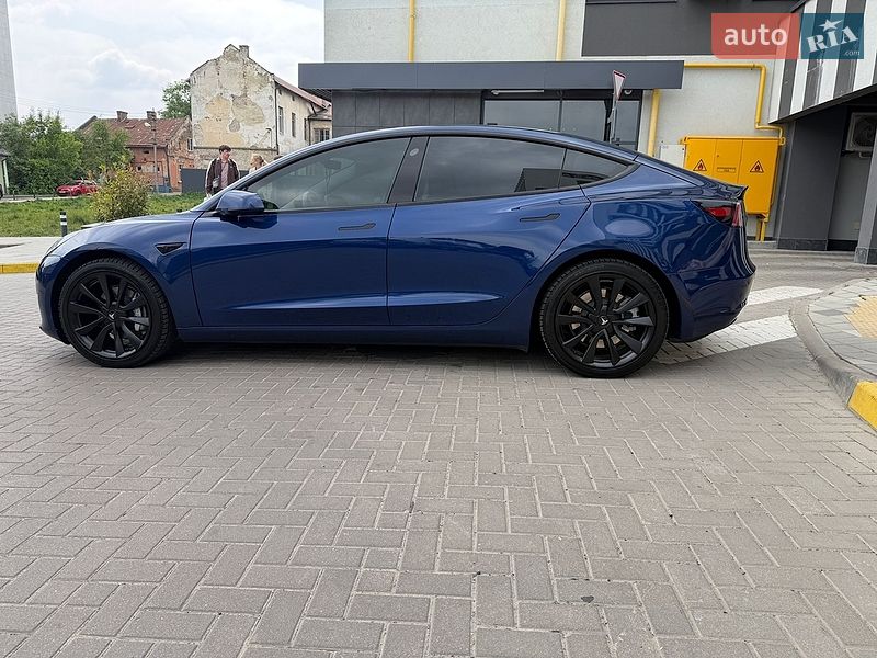 Седан Tesla Model 3 2023 в Львові фото 12 Седан Tesla Model 3 2023 в Львові