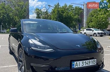 Седан Tesla Model 3 2022 в Броварах