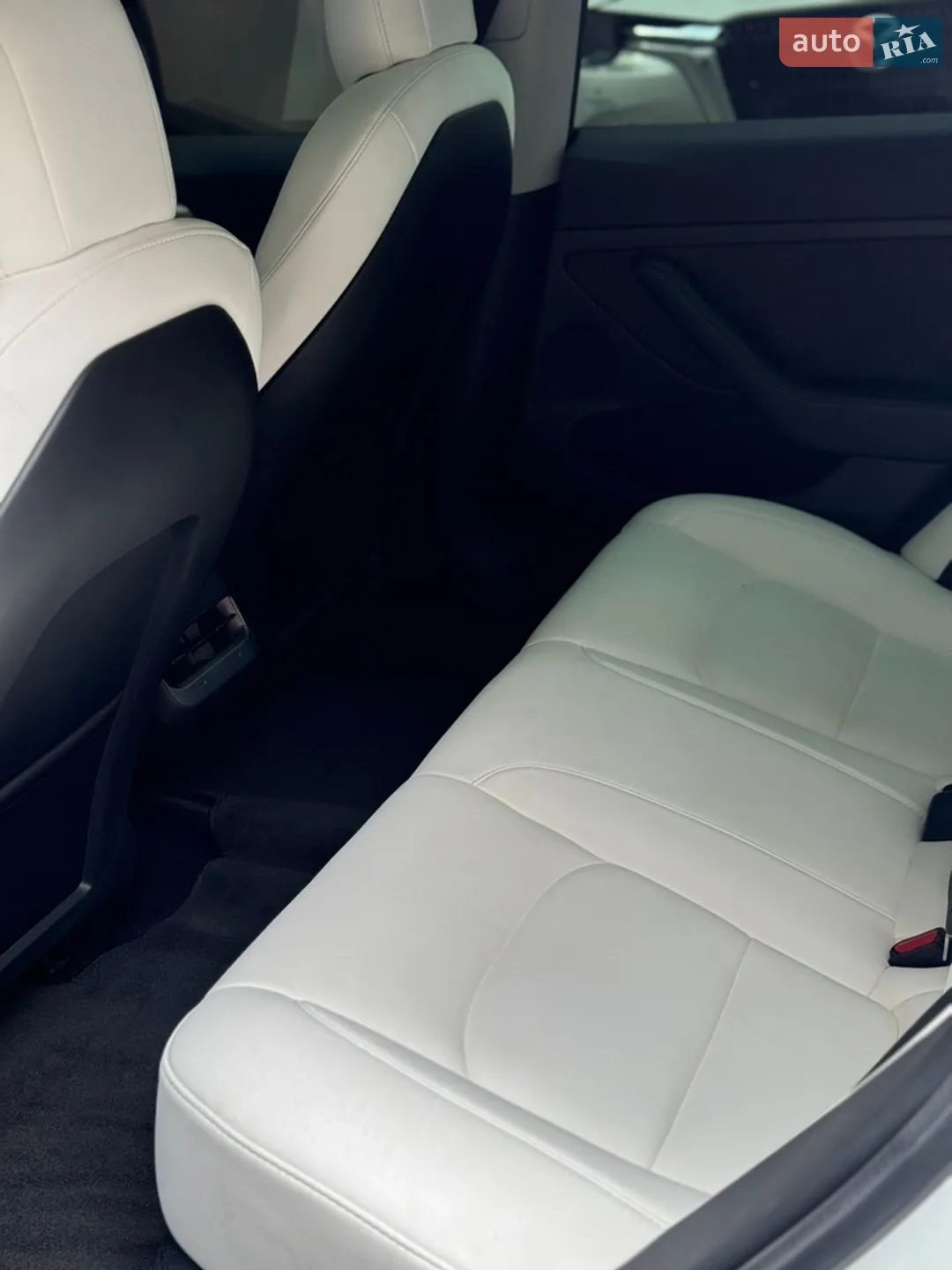 2022 Tesla Model 3 - мініатюра 18