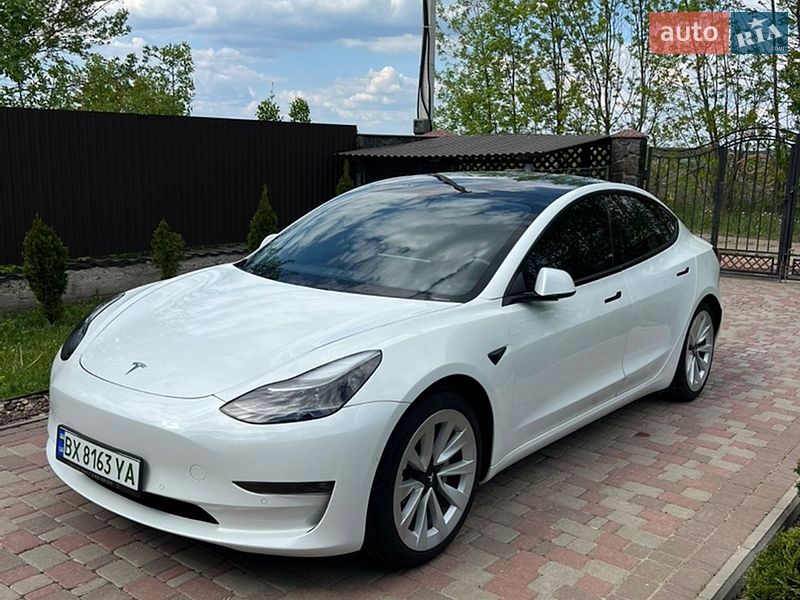 Седан Tesla Model 3 2021 в Хмельницькому